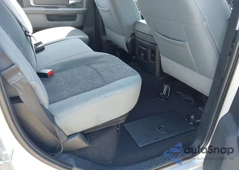 2018 Ram 1500 Big Horn 4X4 5'7 Box z USA, uszkodzony, nr VIN 3C6RR7LT5JG167731